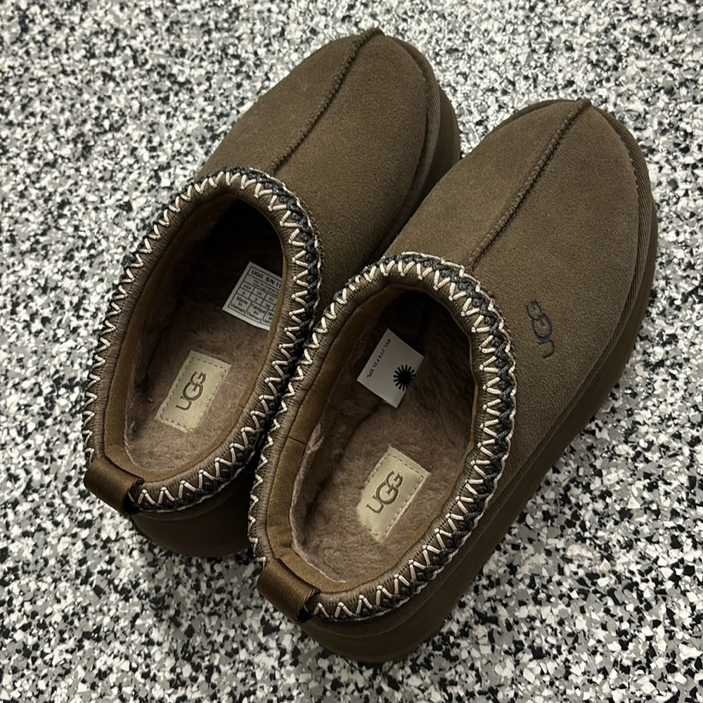 ugg tazz
size5